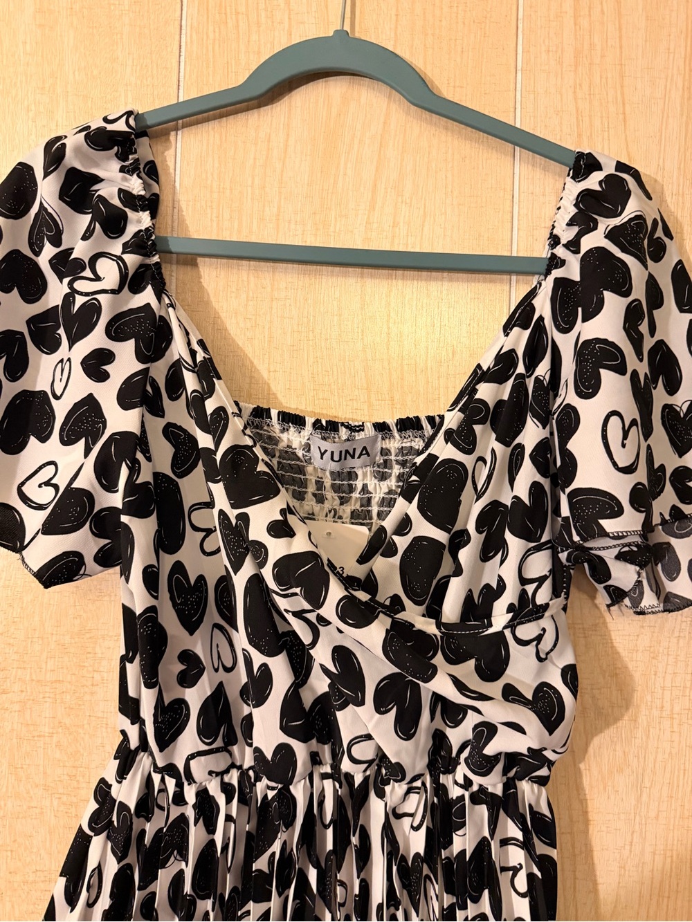 Yuna Black & White Heart-Print Women’s Wrap-Style Tunic Dress
